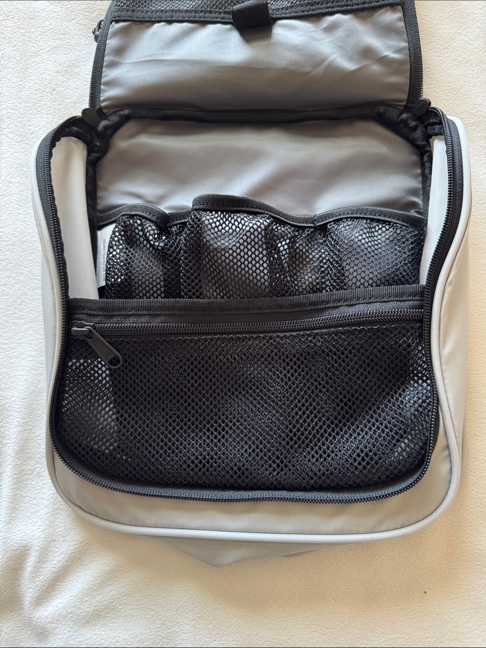 Eddie Bauer Toiletry travel bag - Picture 7 of 8